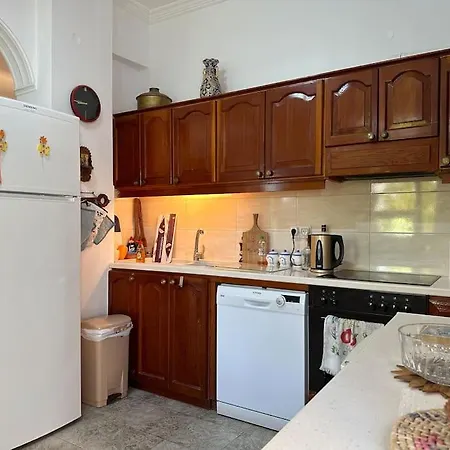 Cafe Retreat بيت للعطل *